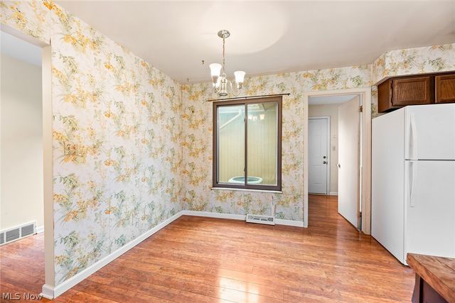 17620 Eastbrook Trail, Chagrin Falls, OH 44023