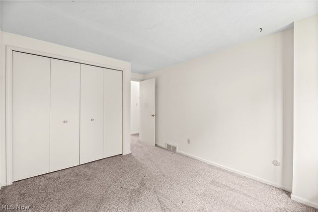 17620 Eastbrook Trail, Chagrin Falls, OH 44023