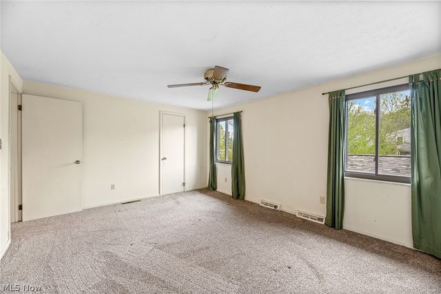 17620 Eastbrook Trail, Chagrin Falls, OH 44023
