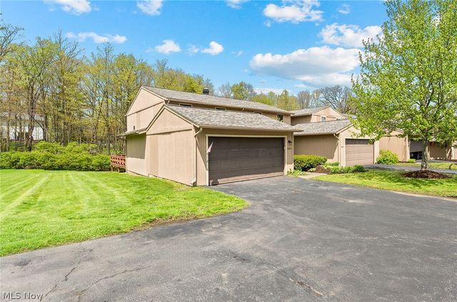 17620 Eastbrook Trail, Chagrin Falls, OH 44023