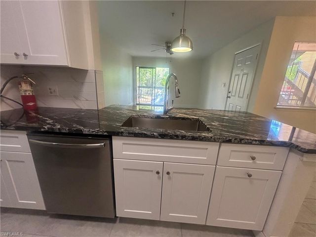 2875 Winkler AVE 511, Fort Myers, FL 33916