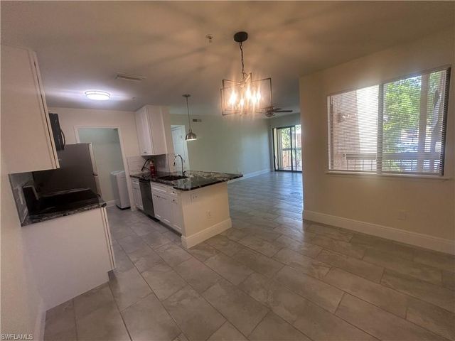 2875 Winkler AVE 511, Fort Myers, FL 33916