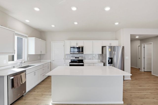 10502 DUCKHOOK Rd, Cheney, WA 99004