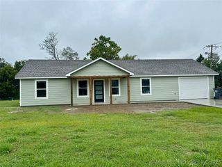 706 S Chickasaw Avenue, Okmulgee, OK 74447