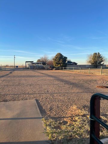 9205 E County Road 7000, Slaton, TX 79364