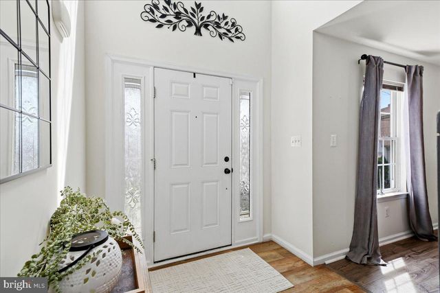 8 MARBLE CT, Sicklerville, NJ 08081