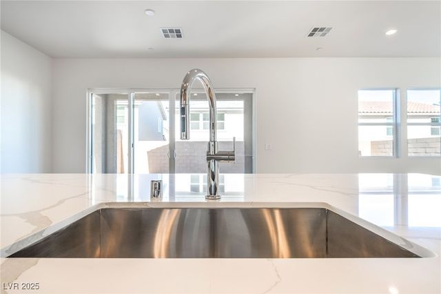 10356 Aquila Crest Avenue, Las Vegas, NV 89166