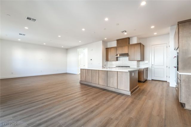 10356 Aquila Crest Avenue, Las Vegas, NV 89166