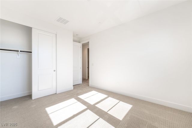 10356 Aquila Crest Avenue, Las Vegas, NV 89166