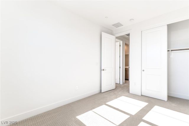 10356 Aquila Crest Avenue, Las Vegas, NV 89166