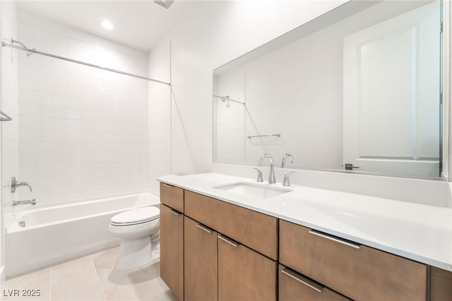 10356 Aquila Crest Avenue, Las Vegas, NV 89166