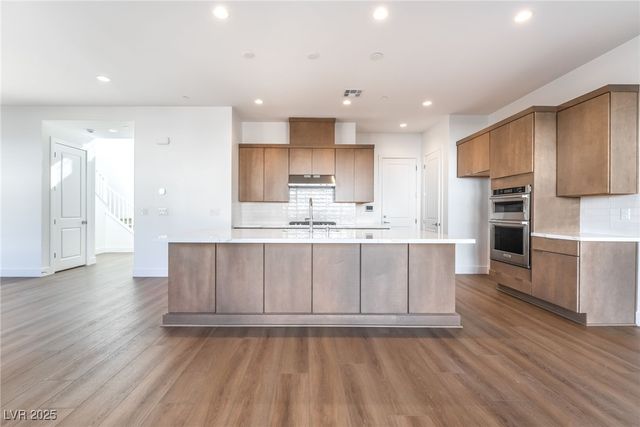 10356 Aquila Crest Avenue, Las Vegas, NV 89166