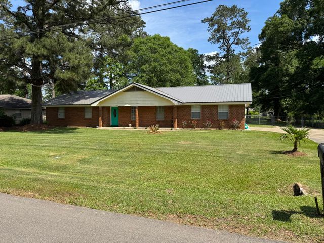122 Anita Dr., Hattiesburg, MS 39401
