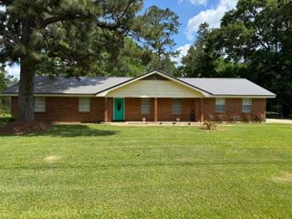 122 Anita Dr., Hattiesburg, MS 39401