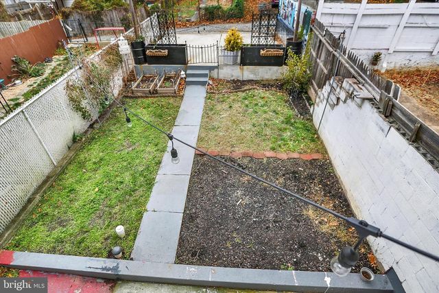 513 POPLAR ST, Lancaster, PA 17603