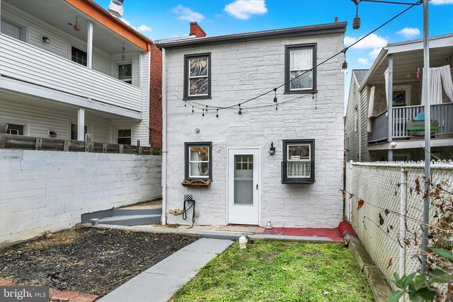 513 POPLAR ST, Lancaster, PA 17603