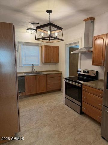 1129 E 11TH Street, Douglas, AZ 85607