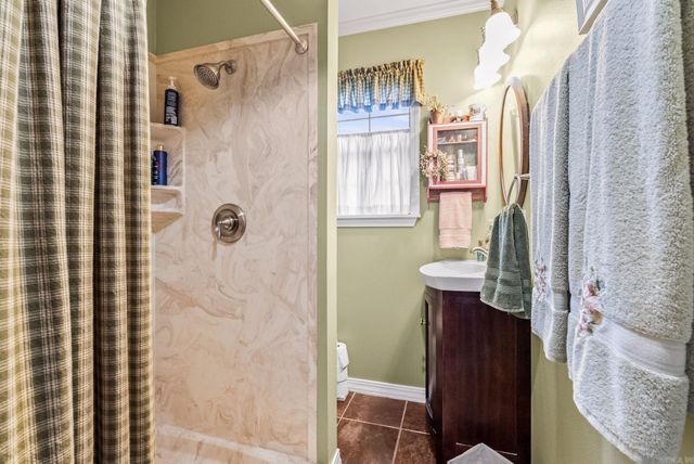 17 N Bolden, Guy, AR 72061