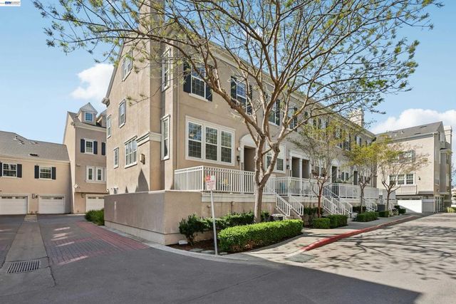 3613 Whitworth Dr, Dublin, CA 94568