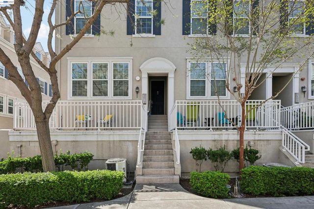 3613 Whitworth Dr, Dublin, CA 94568