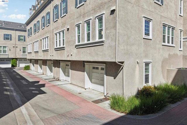 3613 Whitworth Dr, Dublin, CA 94568