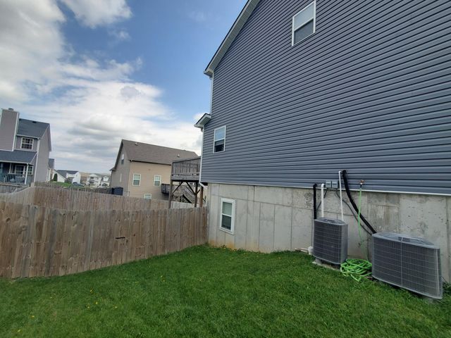 131 Amen Corner Way, Georgetown, KY 40324