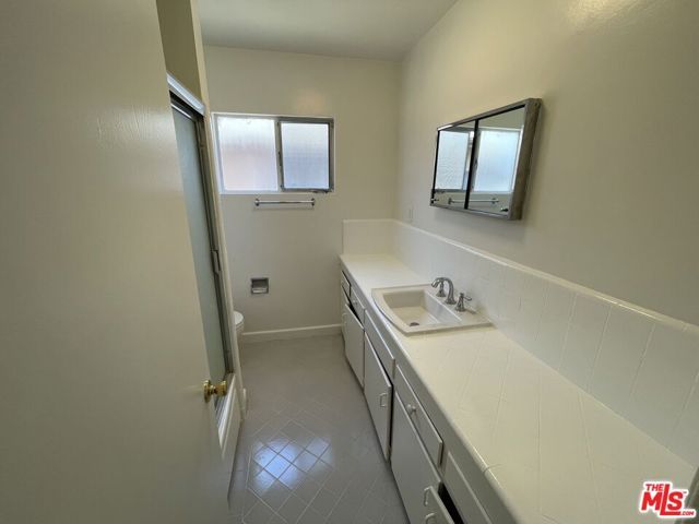 922 S Bedford Street 5, Los Angeles, CA 90035
