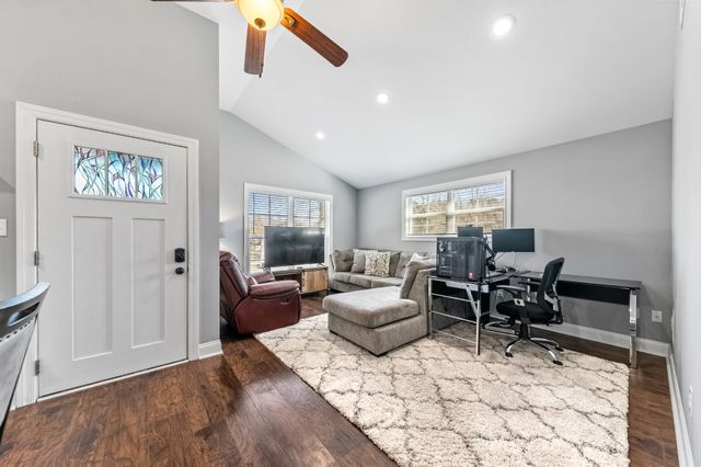 807 Clear Creek Rd, Pulaski, TN 38478