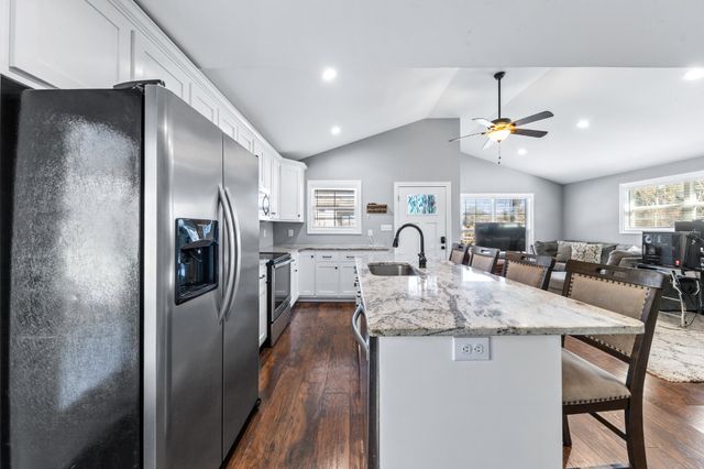 807 Clear Creek Rd, Pulaski, TN 38478