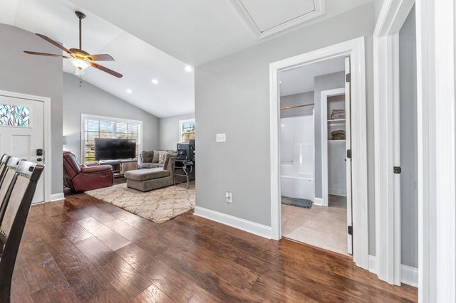 807 Clear Creek Rd, Pulaski, TN 38478