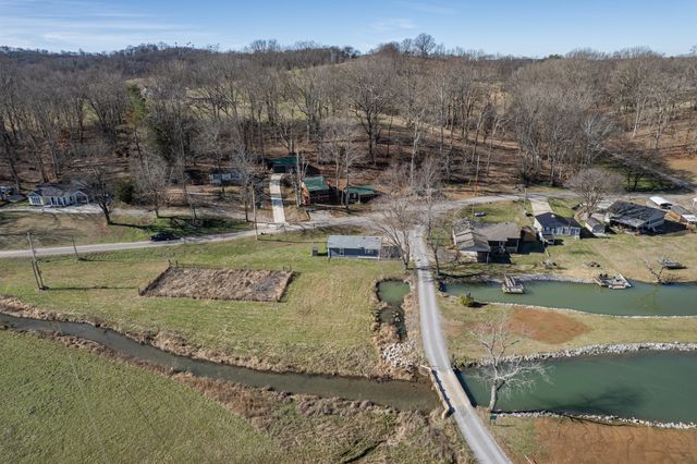 807 Clear Creek Rd, Pulaski, TN 38478