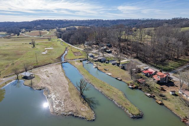 807 Clear Creek Rd, Pulaski, TN 38478