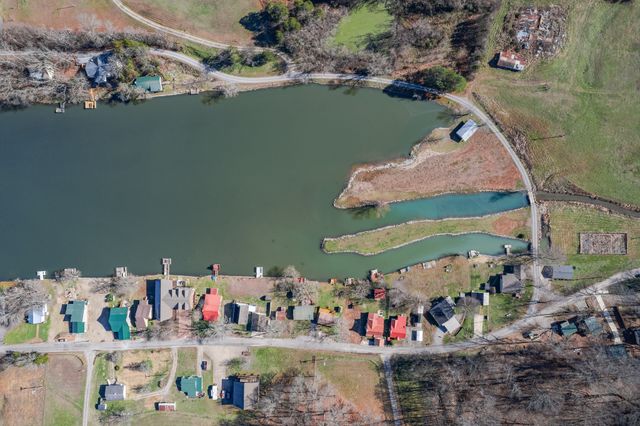 807 Clear Creek Rd, Pulaski, TN 38478