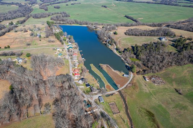 807 Clear Creek Rd, Pulaski, TN 38478