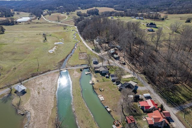 807 Clear Creek Rd, Pulaski, TN 38478