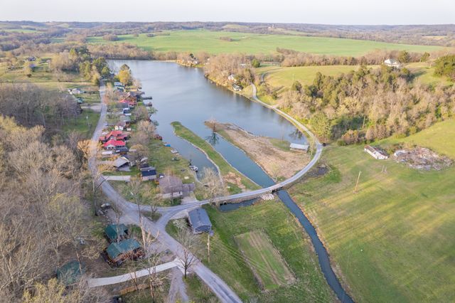 807 Clear Creek Rd, Pulaski, TN 38478