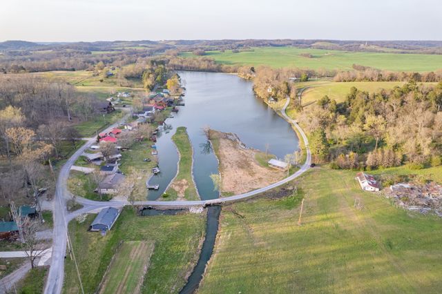 807 Clear Creek Rd, Pulaski, TN 38478