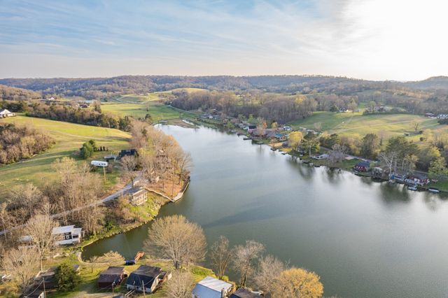 807 Clear Creek Rd, Pulaski, TN 38478