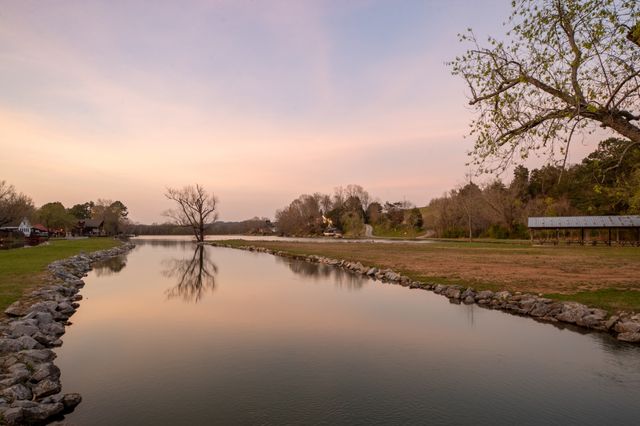 807 Clear Creek Rd, Pulaski, TN 38478