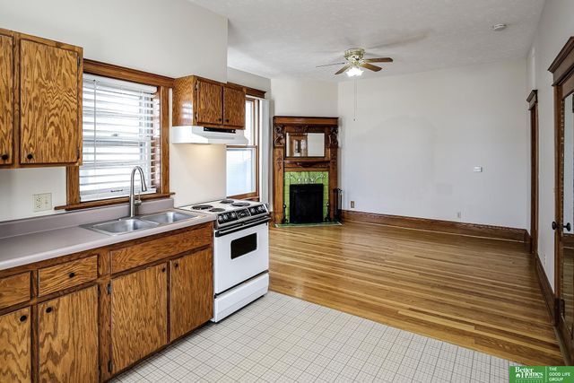 1618 S 32 Avenue, Omaha, NE 68105