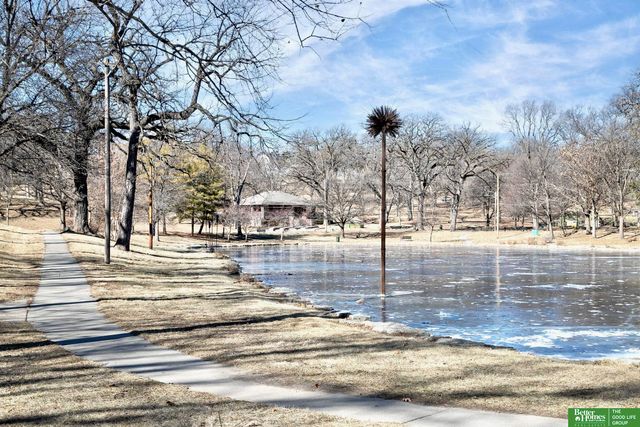 1618 S 32 Avenue, Omaha, NE 68105