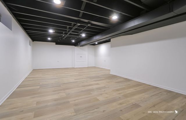 447 S Elmhurst Road, Mount Prospect, IL 60056