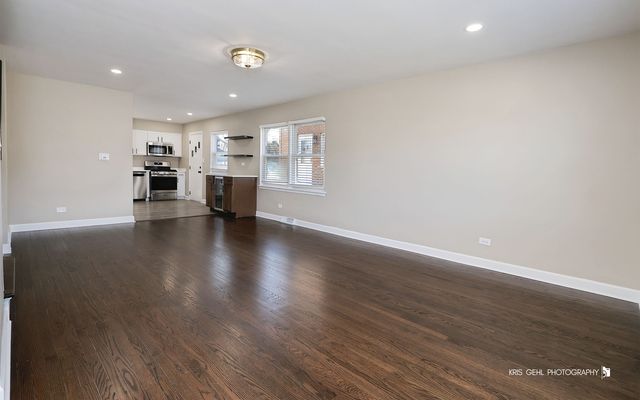 447 S Elmhurst Road, Mount Prospect, IL 60056