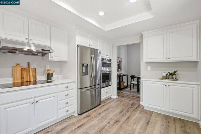 618 La Corso Dr, Walnut Creek, CA 94598