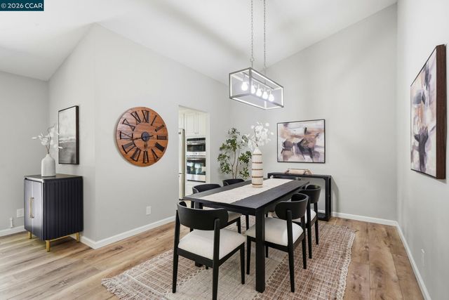 618 La Corso Dr, Walnut Creek, CA 94598
