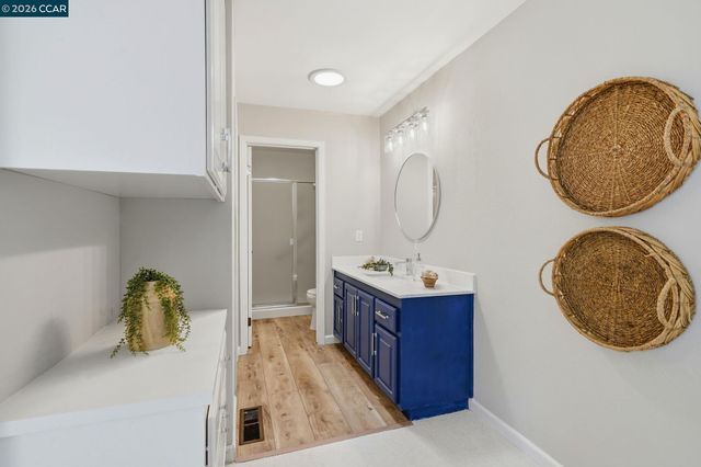 618 La Corso Dr, Walnut Creek, CA 94598