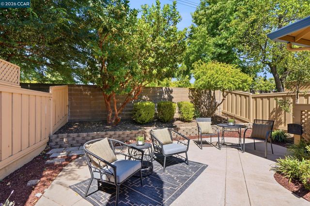 618 La Corso Dr, Walnut Creek, CA 94598