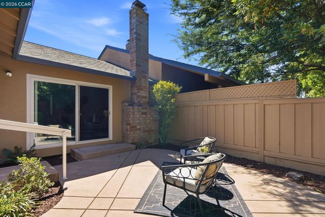 618 La Corso Dr, Walnut Creek, CA 94598