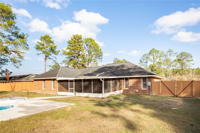 1249 Cherrywood Road, Waycross, GA 31503