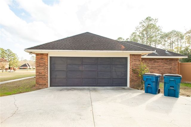 1249 Cherrywood Road, Waycross, GA 31503